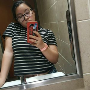 Meet your Posher, Ellen